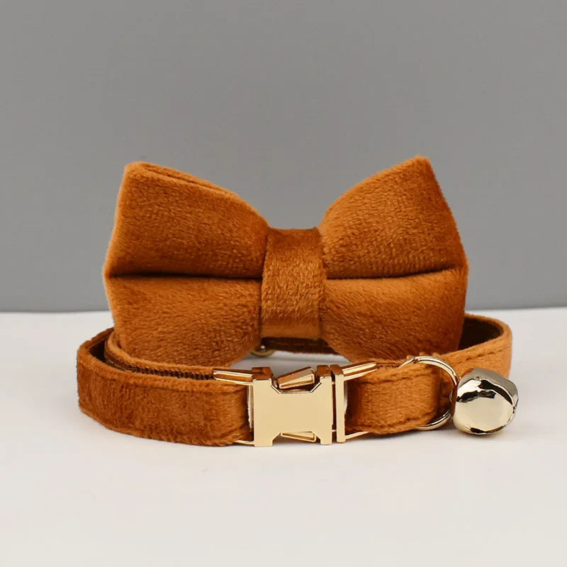 Velvet Royal kattenhalsband met Belletje en verwijderbare Strik